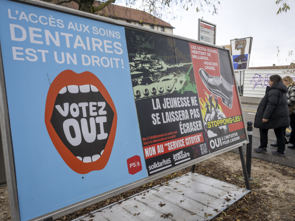 SUISSE VOTATIONS AFFICHES